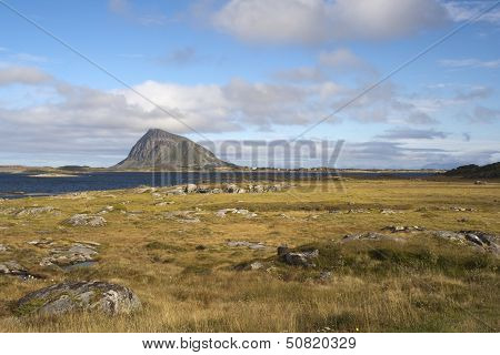 Hoven Mountain, Gimsoya, Lofoten Islands, Norway, Scandinavia