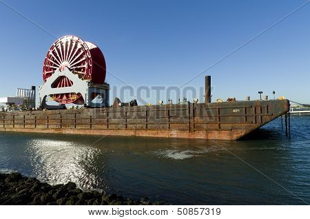 Pipelay Vessel