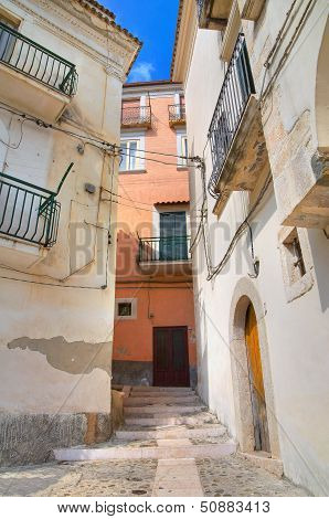 Alleyway. Rodi Garganico. Puglia. Italy.