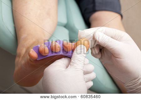 Cleans The Toenails