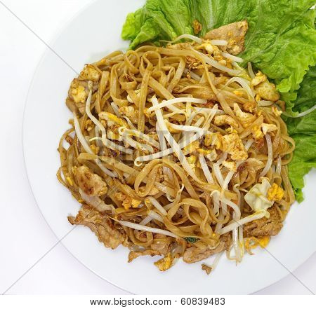 stir-fried rice noodles