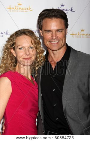 LOS ANGELES - JAN 11: Becky Southwell, Dylan Neal at the Hallmark Winter TCA Party at The Huntington Library on January 11, 2014 in San Marino, CA