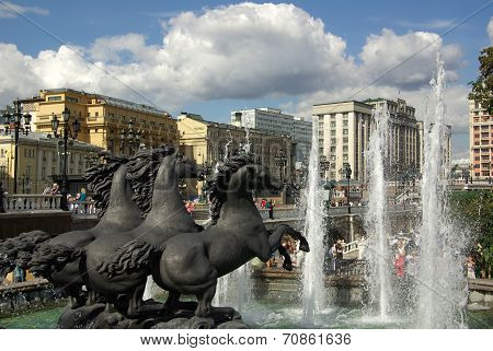 Fountain With Horses On Manezh Square In Moscow