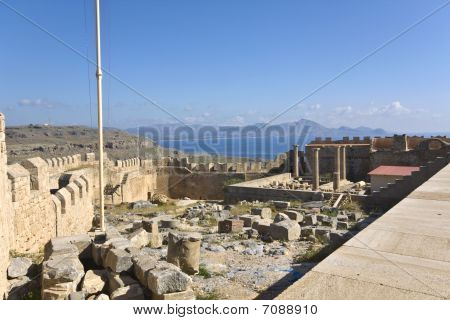 Antické akropole Lindos z ostrova Rhodos, Řecko