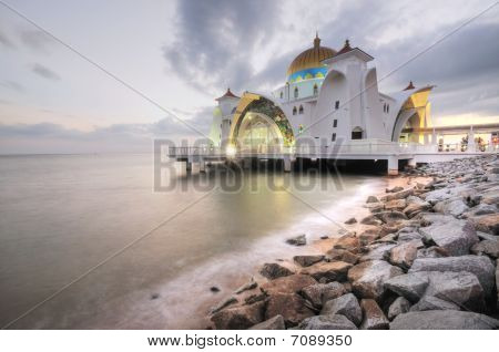 Masjid Selat Melaka (strædet Mosque)