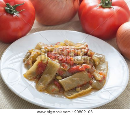 Fresh Beans In Tomato Sauce