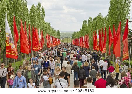 Large Number Of People Came On An Overcast Day On The Mamayev Kurgan Memorial To Honor The Memory Of