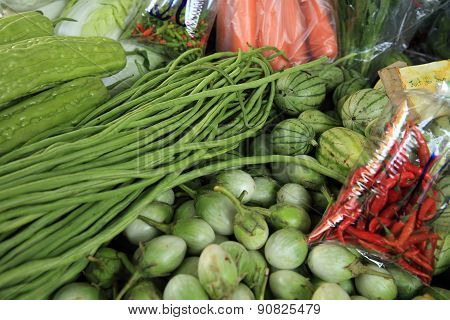 vegetable market in thailand