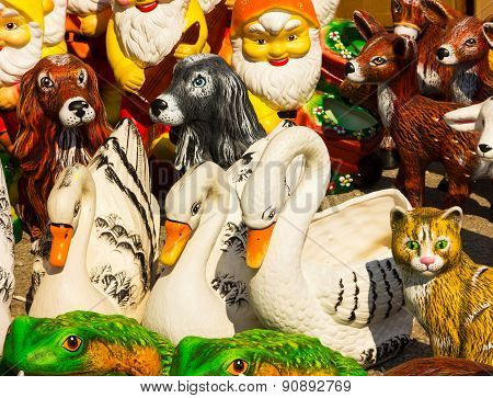 Decorative figures