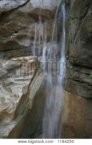 Pequeña cascada