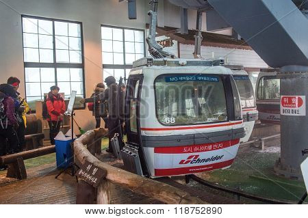 Cable car to Deogyusan mountains South Korea