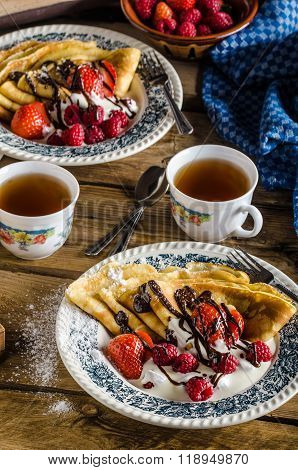 Pancakes With Berries