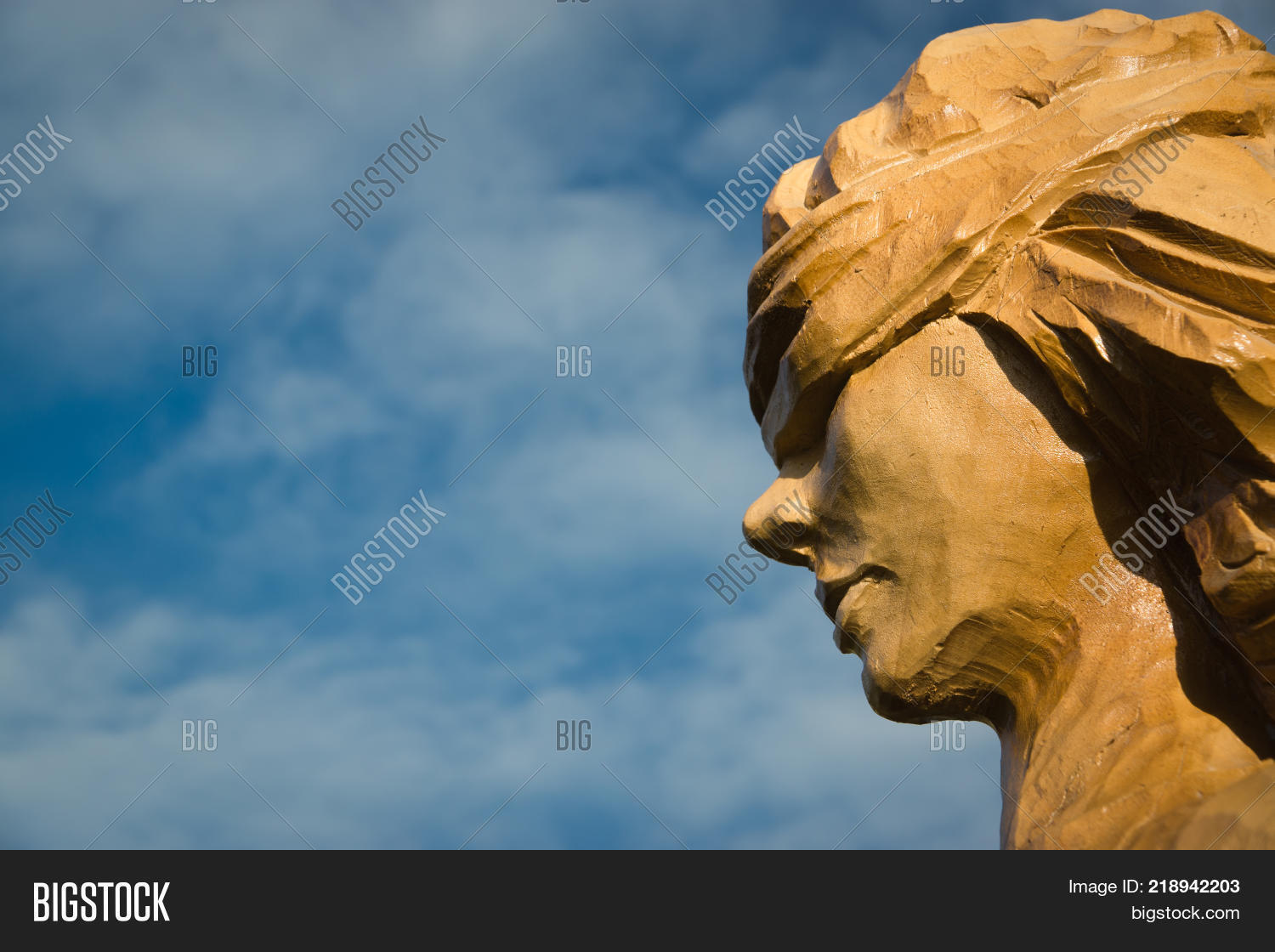 Wooden Statue Idol Image & Photo (Free Trial) Bigstock