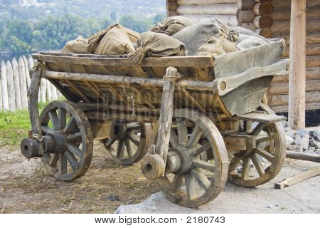 Alte traditionelle ukrainische Telega