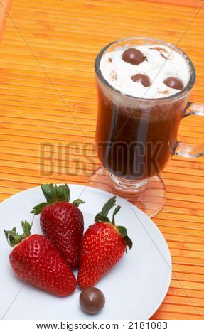 クリームとのコーヒーのクローズ アップ