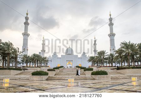 Abu Dhabi United Arab Emirates December 8th 2017: grand mosque under a rain cloud