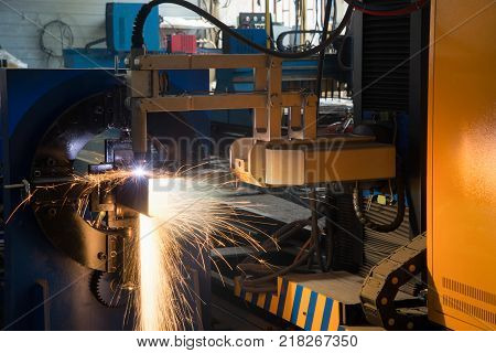 Cleaning Of The Metal By Sandblasting
