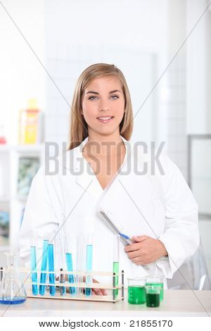 若い女性の研究所
