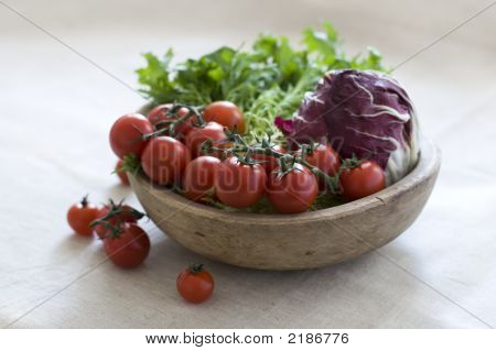 Tomates Cherry y ensalada