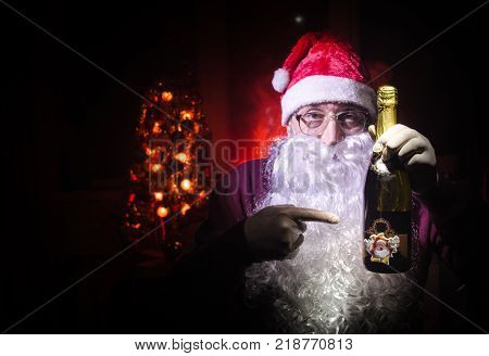 Santa Claus Toasting With A Glass Of Champagne (bottle), Santa Claus With A Glass Of Champagne Celeb