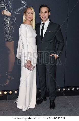 LOS ANGELES - DEC 12:  Anna Camp and Skylar Astin arrives for the '