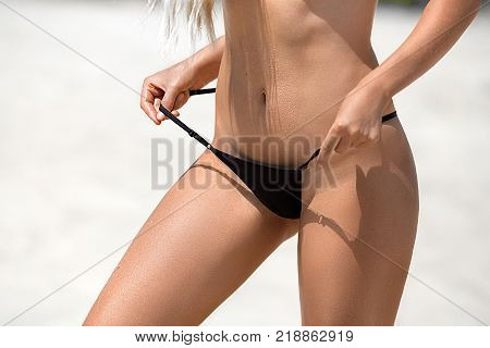 Ideal woman's hips and abdominal - perfect anti-cellulite and skin care therapy program.