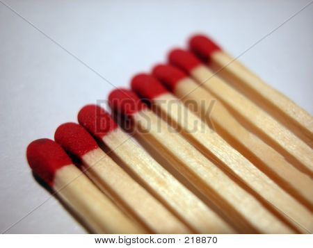 8 Makro-ottelut