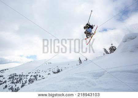 Good Skiing In The Snowy Mountains.