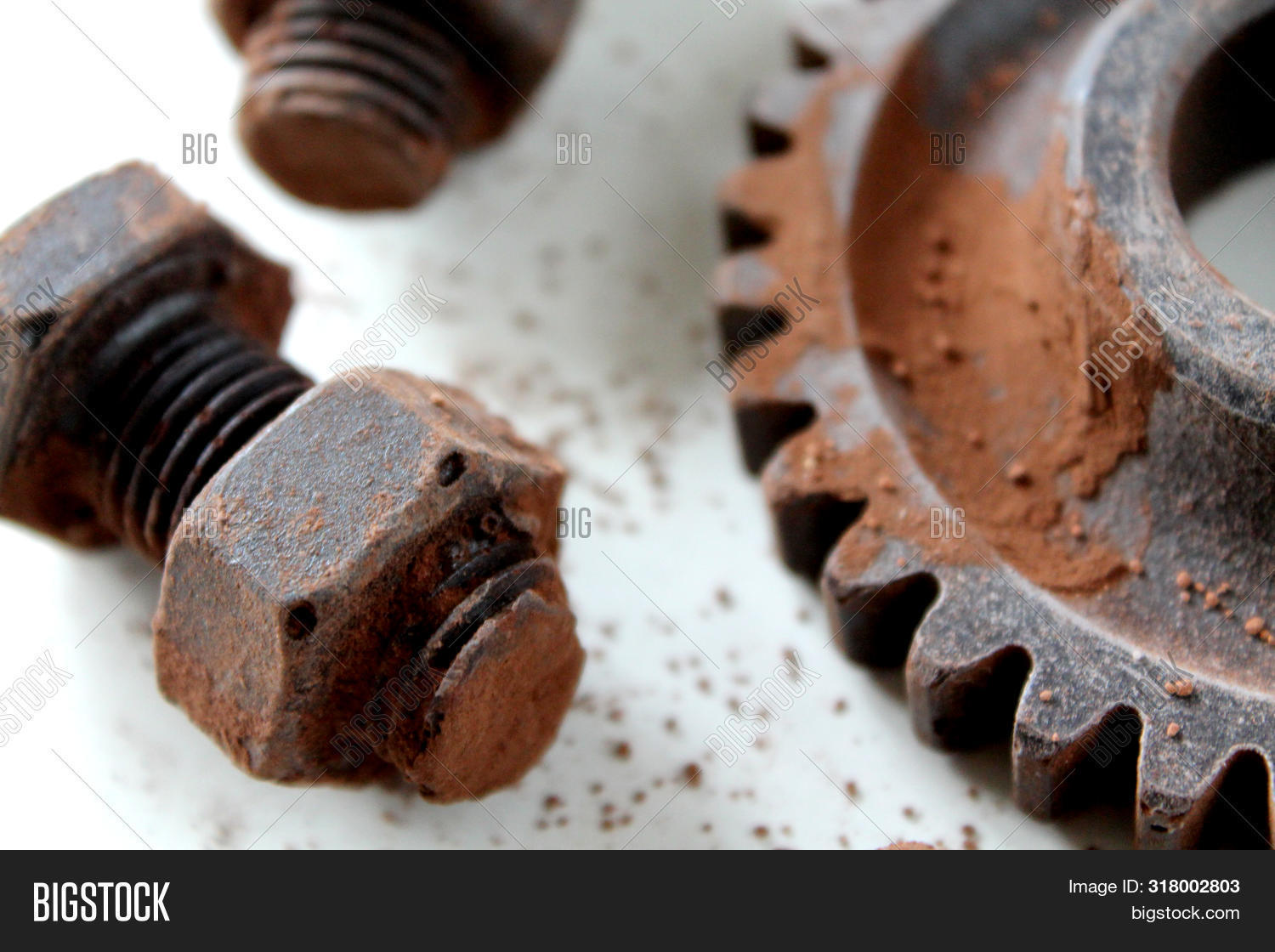 Ржавчина на замке. Ржавое колесо. Ржавый рычаг. Заржавевший рычаг. Коррозия станков.