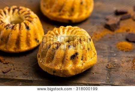Mini Kuglof Pastry Dessert With Cinnamon And Apple