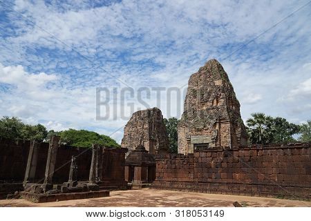 Pre Rup Temple Is A Temple In Historic Area In Siem Reap. This Temple Was Built By Sandstone.
