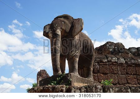 Pre Rup Temple Is A Temple In Historic Area In Siem Reap. This Temple Was Built By Sandstone.