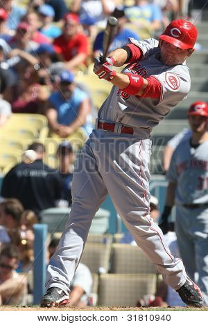 LOS ANGELES - 22 Ağustos: Kırmızı 1B Joey Votto #19 Ağustos 22 2010 Dodg da kırmızı Dodgers oyun sırasında