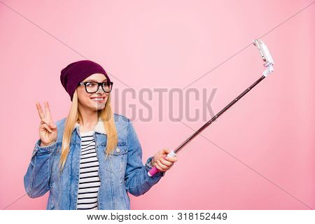 Photo Of Beautiful Marvelous Girlfriend Having Left For Travelling Around Globe And Taking Photo In 