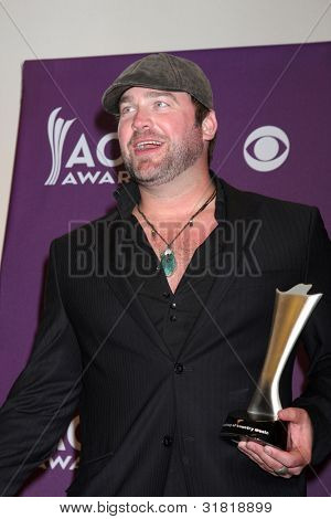 LAS VEGAS - APR 1: Lee Brice i pressrummet på 2012 Academy of Country Music Awards på MGM G