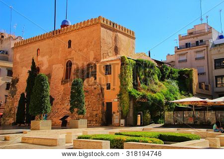 Elche, Alicante, Spain- May 30, 2019: Tourist Visiting Calahorra Tower With Its Wonderful Vertical G