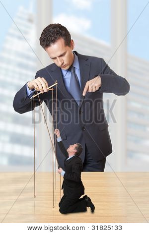Manipulador de marionetes.  Gerente geral de autoridade