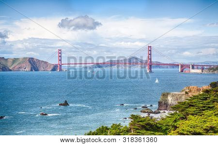 Golden Gate Bridge