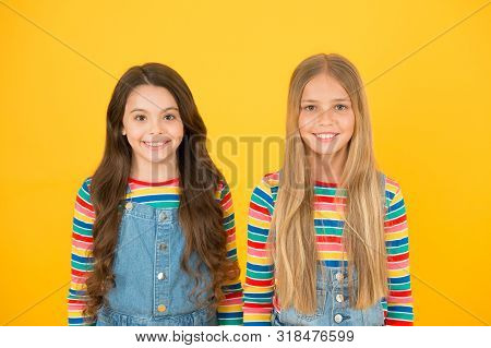 Long Hair Best Female Adorn. Girls Blonde And Brunette Shiny Healthy Hair. Grow Hair. Hairdresser Sa