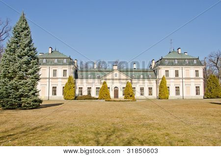 Sieniawa palác, Pomořské vojvodství, Polsko