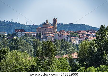Santo Stefano Di Magra, Massa Carrara, Tuscany, Italy, Historic Village In Lunigiana