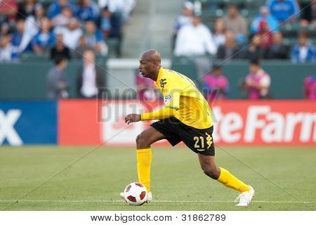 CARSON, CA. - 6 giugno: Giamaica F Luton Shelton #21 durante il gioco di gruppo B CONCACAF Gold Cup 2011 su 