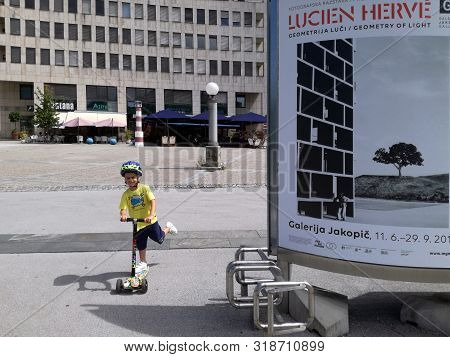 A Boy With A Scooter (trottinette) On The Streets Of Ljubljana, Slovenia - August 11, 2019
Bulletin 