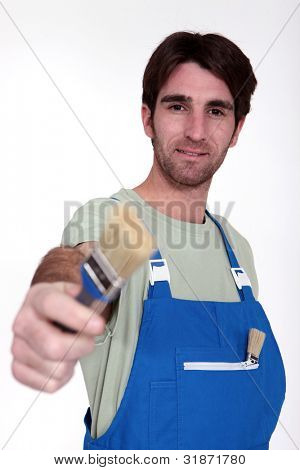 Decoratore con pennello
