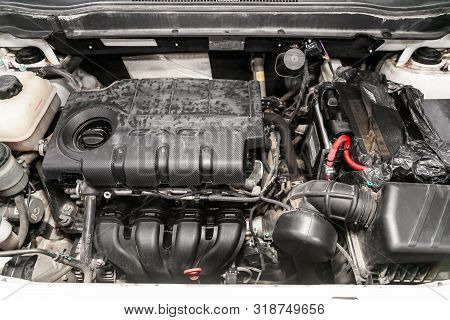 Novosibirsk, Russia - August 01, 2019:   Ssangyong
Actyon, Close-up Of The Engine, Front View. Inter