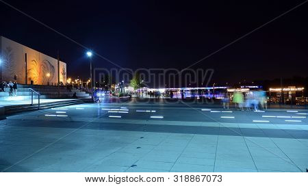 Warsaw, Poland. 25 August 2019. Vistulan Boulevards On The Western Side Of The River Vistula In Wars