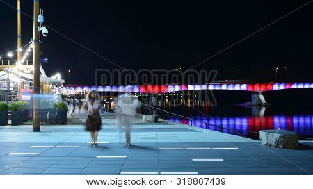 Warsaw, Poland. 25 August 2019. Vistulan Boulevards On The Western Side Of The River Vistula In Wars
