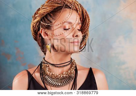 Southern Spices. Portrait Of A Gorgeous Smiling Young Woman, With Beautiful Stylish, Fashionable, Su