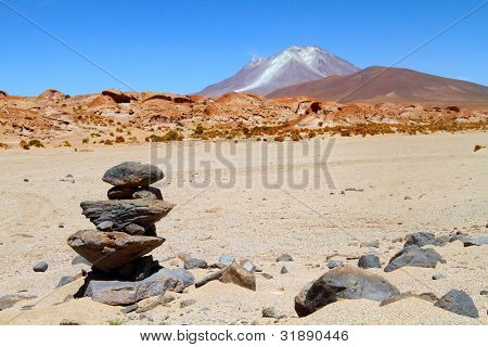 Vulcano Licancabur e Laguna Verde, Altiplano, Bolivia
