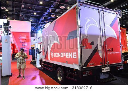 Dongfeng Truck Delivery Van